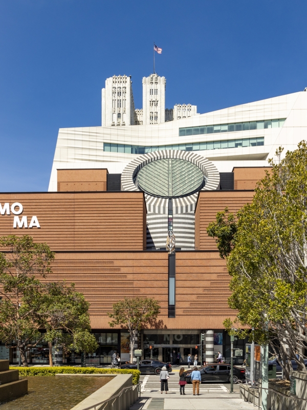 Exterior view of the san francisco museum of modern art in downtown san francisco